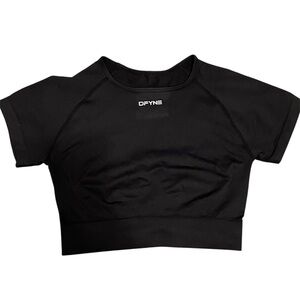 DFYNE Crop Performance Top